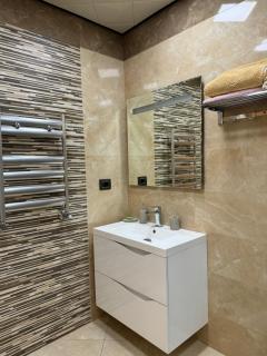 Modern Apartment Baku City Center - Baku - 7