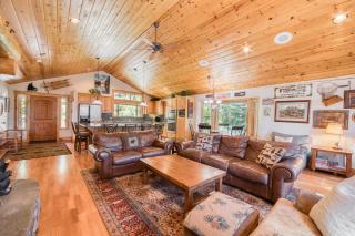 Fawn View by Tahoe Getaways - Spacious 5 BR w Pool Table-Short Drive to Northstar - Tahoe Vista - 7