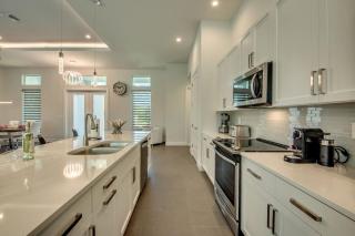 Villa Seven Oceans by CoralVilla - stylish, new, pool - Cape Coral - 8