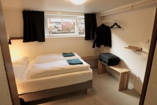 Main street X-small, ensuite bathroom and own kitchen - Reykjavik - 5