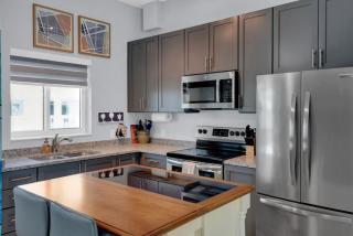 Oceanside Spacious Studio Escape - Marathon - 6