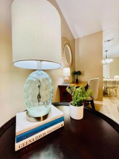 Eastgate 14B Stylish Townhouse 5 min to downtown Hammond - Hammond - 1