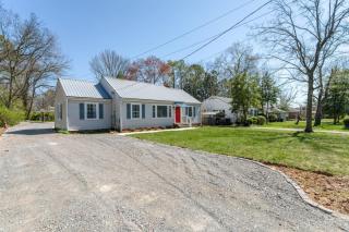 Professionally Designed 4BD Central location - Murfreesboro - 2