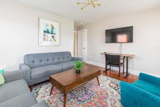 Royal Respite Green Kings and Grey Queens Hideaway! - 8