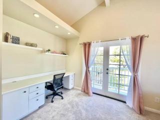 New Charming Spacious Disneyland Pool Home - 3