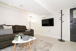 RentX Modern Suite - Near GO Hospital Parking - Hamilton - 1