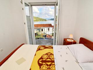 Apartments Nodilo - One Bedroom Apartment with Balcony and Sea View Apt 1 - Goveđari - 3