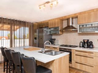 4 bedroom villa with swimming pool - Supetar - 3