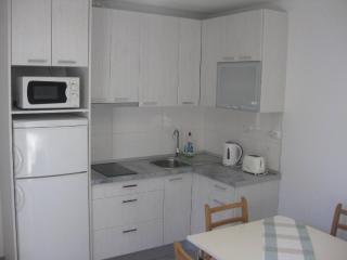 Apartments Paula - One Bedroom Apartment with Terrace 3 - Jezera - 0