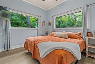 Fox Den at Shenandoah River - Luray - 8