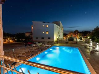 3 bedroom apartment with terrace - Vinišće - 9
