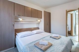 Apartments Sonja - Two Bedroom Apartment with Balcony and Garden View A3 2 ST - Pučišća - 3