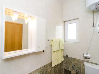 Apartments & Rooms Bari i - Studio Apartment with Balcony and City View Second Floor Apt 14 - Mlini - 5