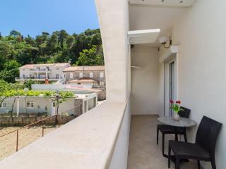 Apartments & Rooms Bari i - Studio Apartment with Balcony and City View Second Floor Apt 14 - Mlini - 2