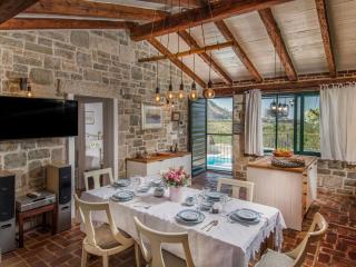 Villa Manda Korina - Three-Bedroom Villa with Private Pool - Klis - 4