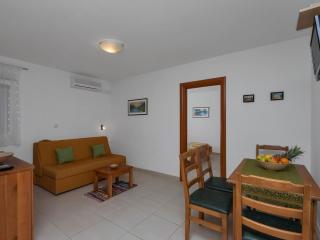 Apartments Villa Juric - One Bedroom Apartment - 2 - Baška Voda - 0