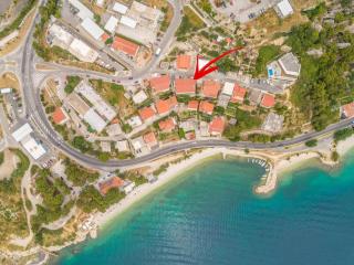 Apartments Hope Dugi Rat - One-Bedroom Apartment with Terrace and Sea View A2 - Dugi Rat - 3