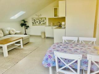 3 Bedroom apartment with balcony - Sutivan - 1