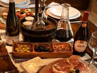 Stone House Lola - Two Bedroom Holiday Home - 4