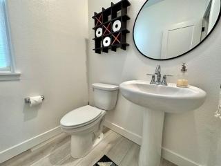 Charming and Modern 3-Bedroom Home in Rocklin - Rocklin - 3