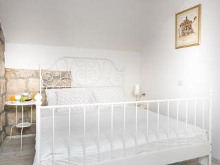 Apartment Heart of Dubrovnik - One-Bedroom Apartment with Terrace - Dubrovnik - 4