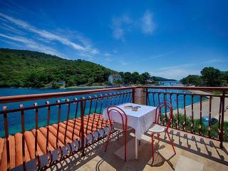 Apartments Malo Lago - One-Bedroom Apartment with Balcony and Sea View - 2nd floor Apartment 6 - 4