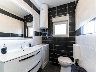 Villa Camellia - Two Bedroom Villa with swimming pool - Obrovac (Obrovazzo) - 1