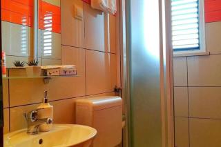 Apartment Kola with balcony - Banići - 8