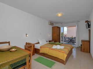 Apartments Villa Juric - Studio Apartment with Balcony - 2 - Baška Voda - 8