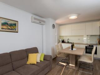 Apartment Gigi - Two Bedroom Apartment with Terrace and Sea View - 6