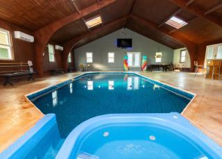 Delaware City Oasis Indoor Heated Pool - Delaware City - 7