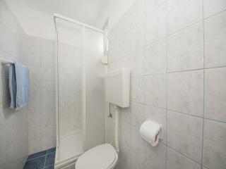 Bertie's Lodge - Comfort One Bedroom Apartment with Balcony and Sea View A3 - 6