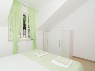 Apartments Marmo - Deluxe One Bedroom Apartment with Balcony and Sea View Apartman 4 - Mlini - 2