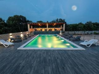 Apartments Karen - Comfort Two Bedroom Apartment with Balcony A4 - 0