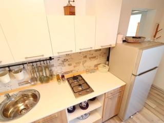 Greenside Cottage Lumi-Two Bedroom Holiday Home with Terrace and Sea view - Vela Luka (Vallegrande) - 4