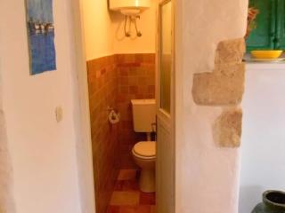 Lavender Cottage-Two Bedroom Holiday Cottage with Terrace - 6