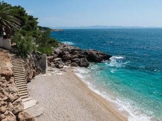 Apartments Villa Dinga -Borak - Two Bedroom Apartment with Terrace No 1 - 1