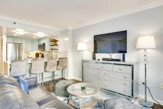 Honolulu Studio with Ocean View Parking Included! - 7