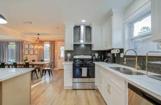 4-BD Central Location w Pool Patio Firepit - Houston - 6