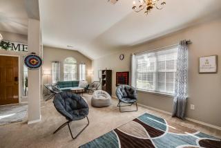 Heart of Grand Prairie 4BD with Pool & Game Room - Arlington - 3