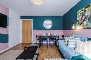 Stylish 3Bedroom Home in Grimsby with WiFi&Parking Sleeps 6 by PureStay - Grimsby - 2