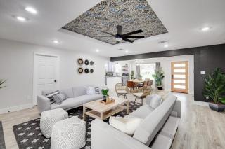 Relaxing Texas Retreat 4BR w Pool & Dream Kitchen - DeSoto - 2