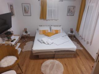 Ljubovic apartman - Podgorica - 9