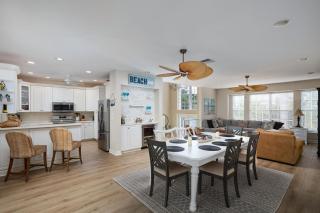 Dockside Retreat Gorgeous Canal Villa with Heated Pool - Sanibel - 0