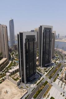 Elegant Luxury Living in Palace Residences - Dubai - 4
