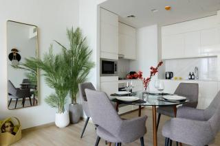 Elegant Luxury Living in Palace Residences - Dubai - 3
