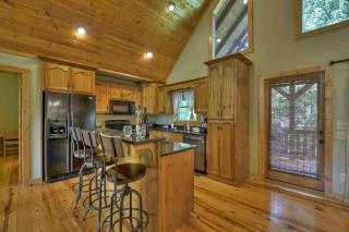 Cardinal Cabin - Cozy Coosawattee cabin with a fire pit - Ellijay - 5