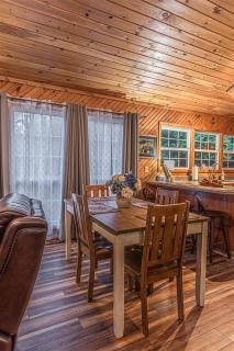 Escape to the serene Diamond Creek Cabin - 1