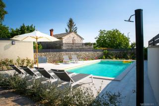 House Ladonja with private pool - Bale - 2
