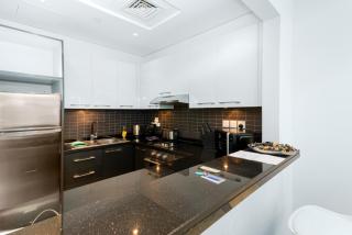 Luxury Apartment in Dubai Marina w Stunning View - Dubai - 1